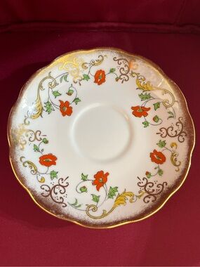🛍️5 FOR $20 🛍️ Royal Albert White Saucer with Red Floral and Gold Trim
